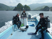 tago110506boat.jpg